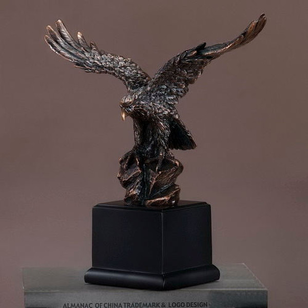 Commemorative Eagle Sculpture Award for Military Veterans Gifts